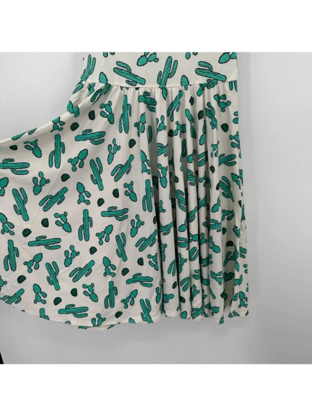 Dot Dot Smile Girl's Cap Sleeve Dress sz 11 Short Sleeve White Cactus Print NWT